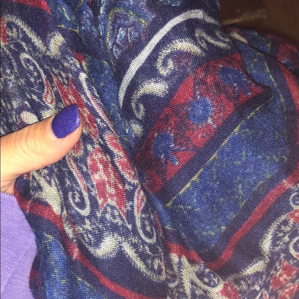 Infiniti scarf